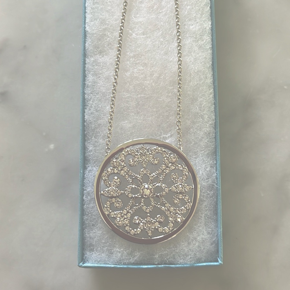 New Silver Swarovski faux diamond necklace Was given to me as a gift